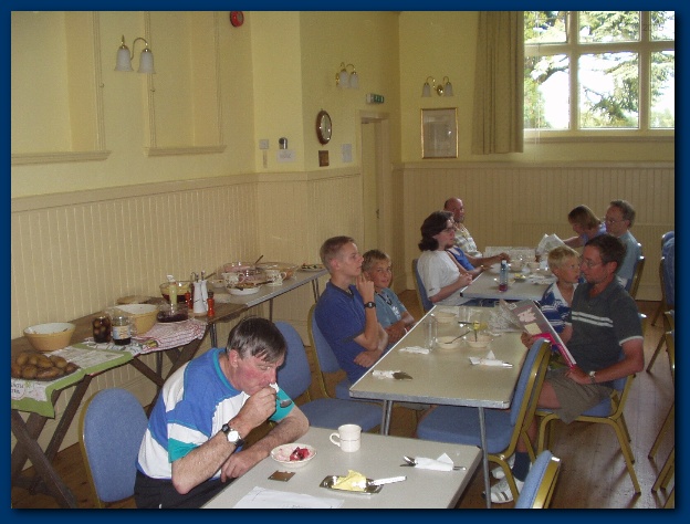 600x449 pixels (118K)